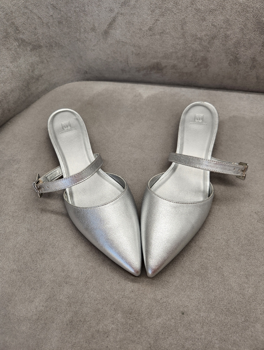 Bruno Magli Flat Mules 10.5 Silver Leather Pia Pointed Toe Made Italy New $395